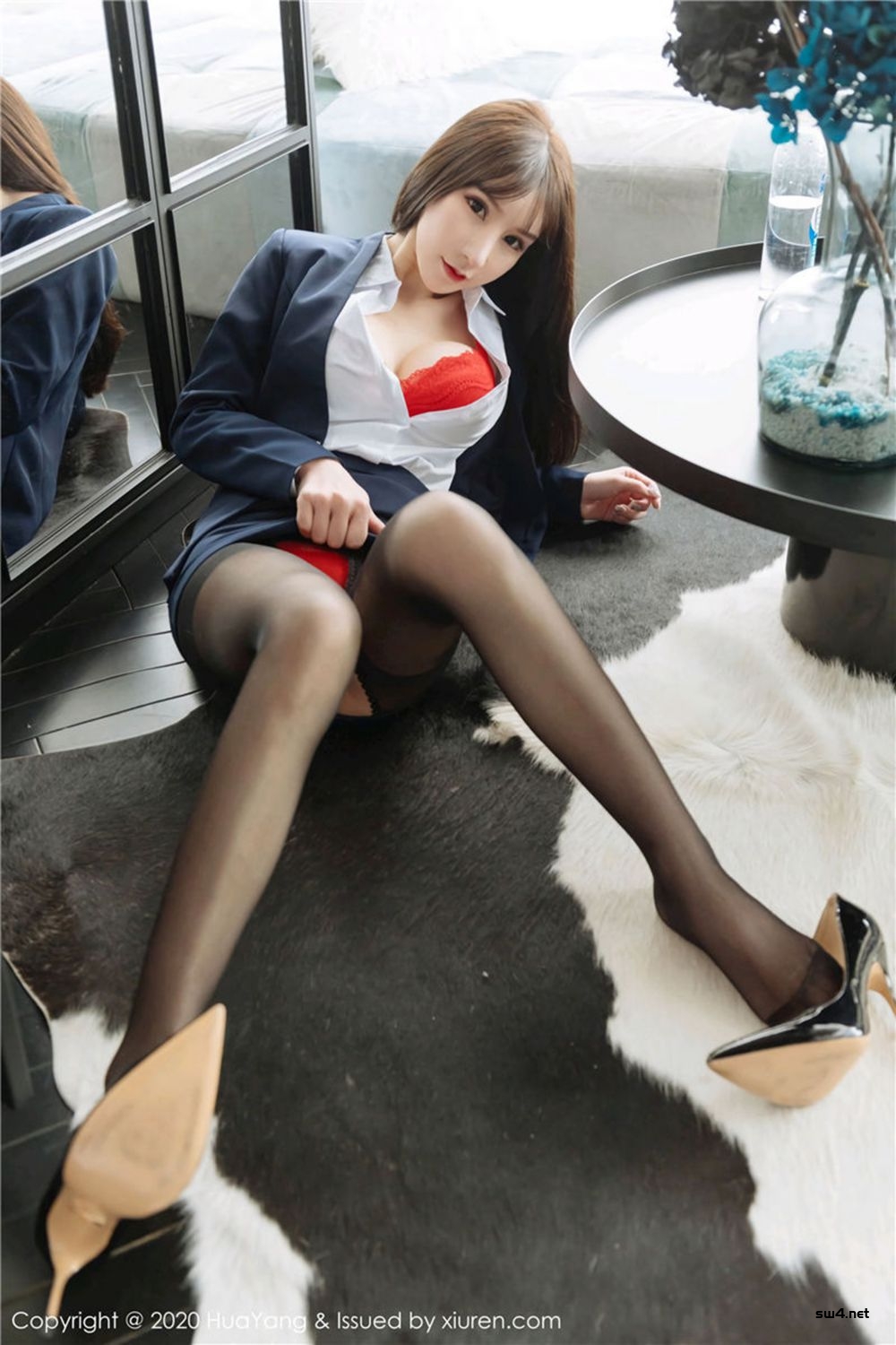 [HuaYang]2020.06.28 Vol.247 周于希Sandy-丝袜室