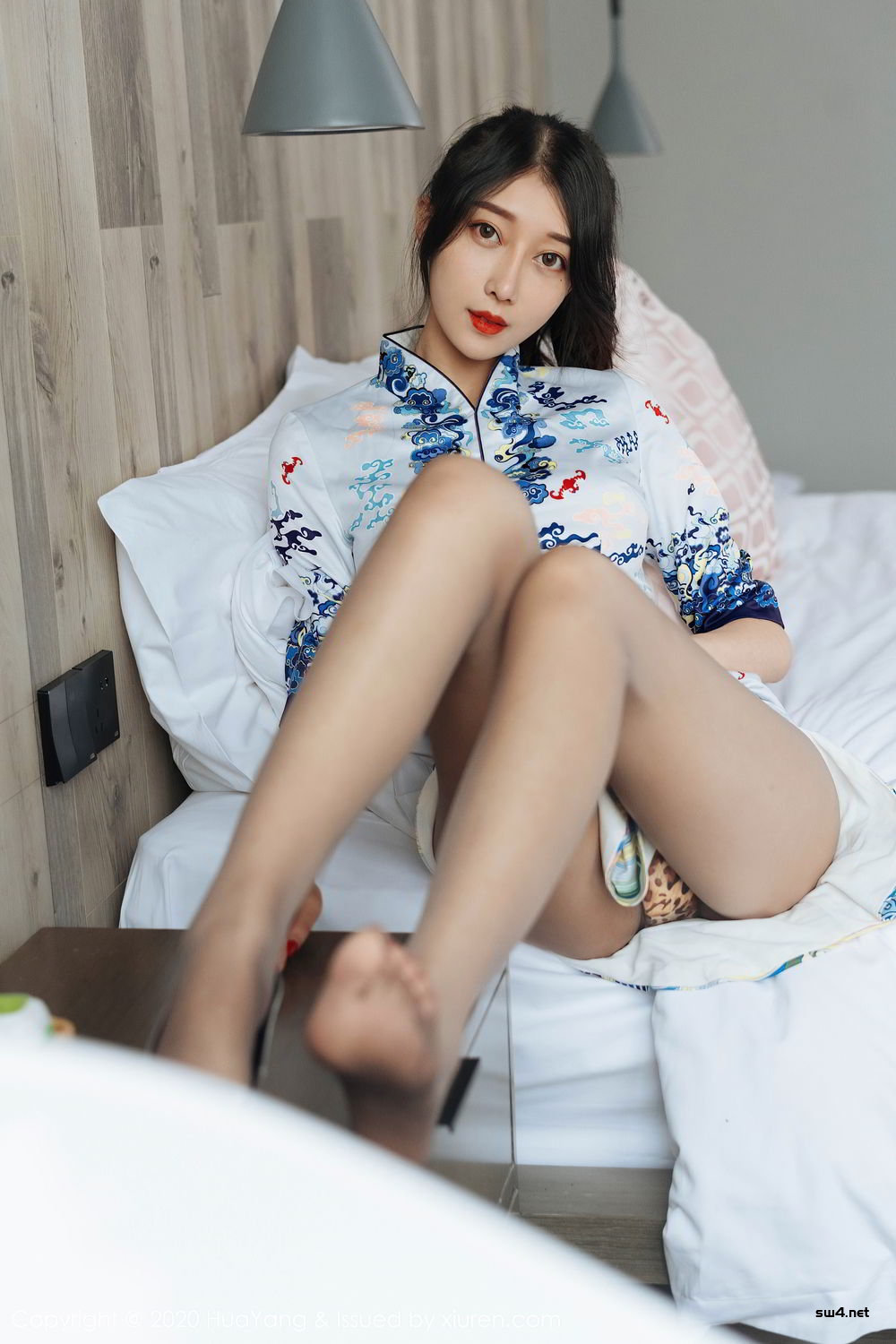 [HuaYang] 2020.08.14 VOL.274 玥儿玥er-丝袜室