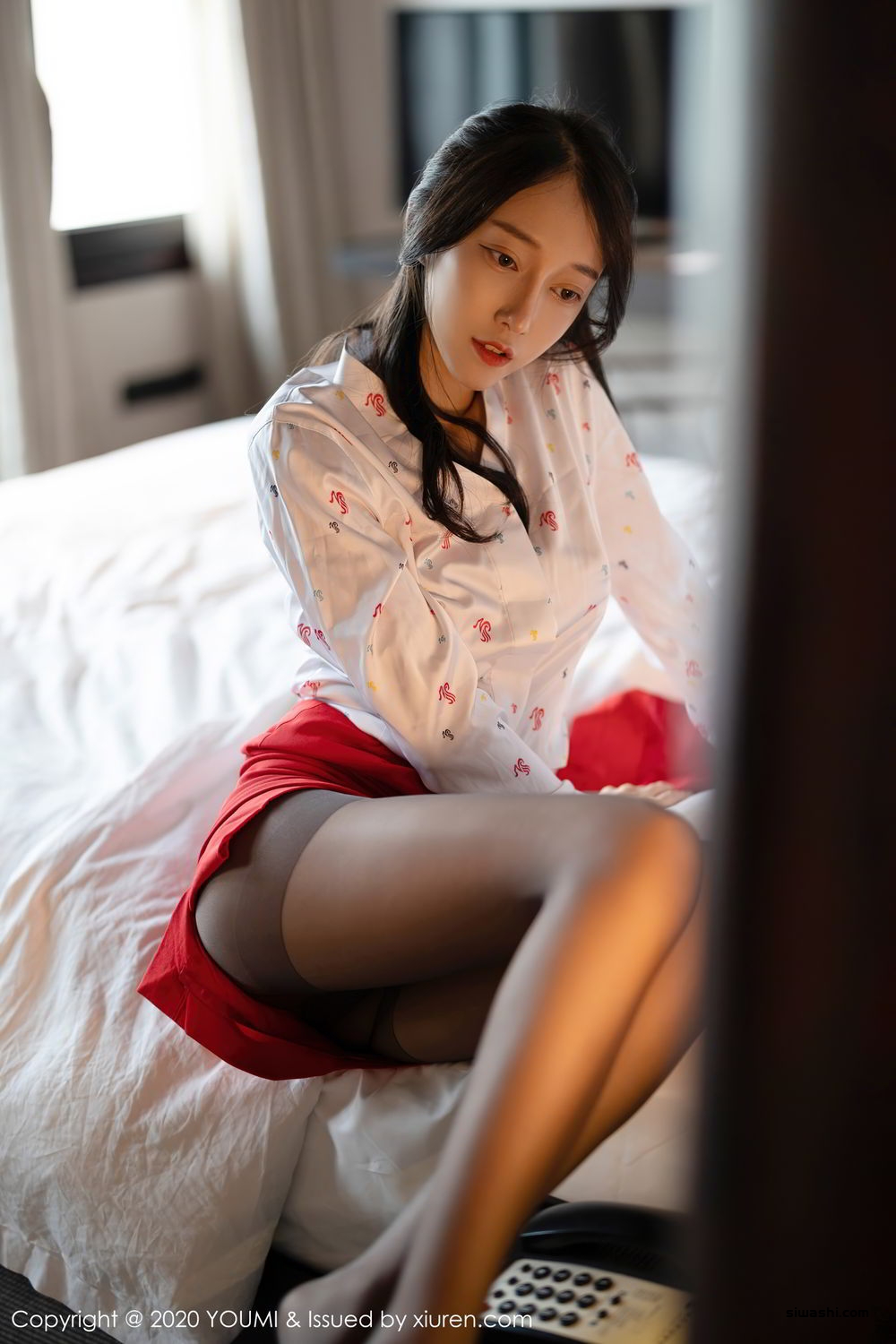 [YOUMI] 2020.12.31 VOL.582 玥儿玥er-丝袜室